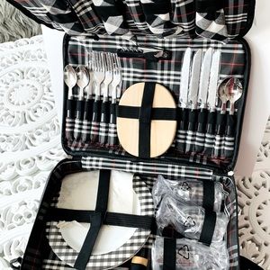 Montreal Casino picnic bag set Collectors rare ..